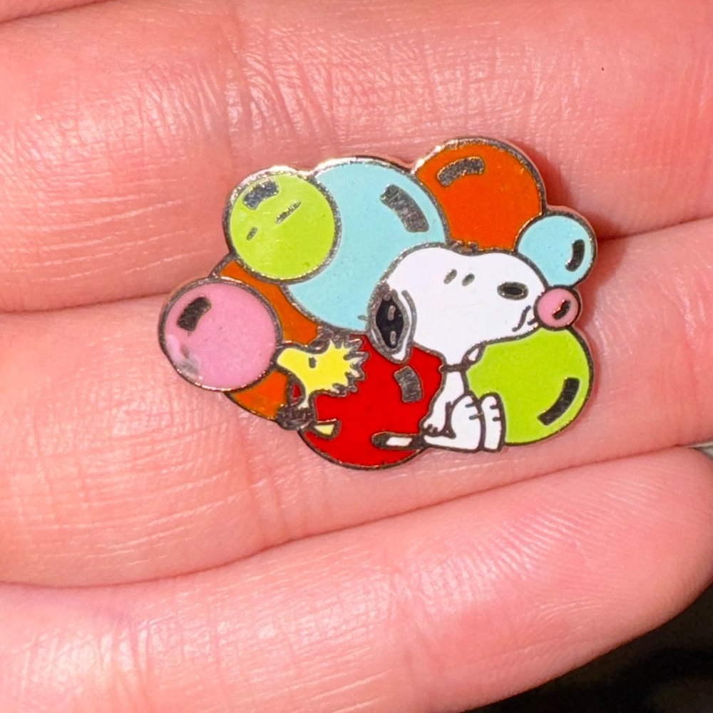 3/$30 Vintage 1965 Snoopy Pin